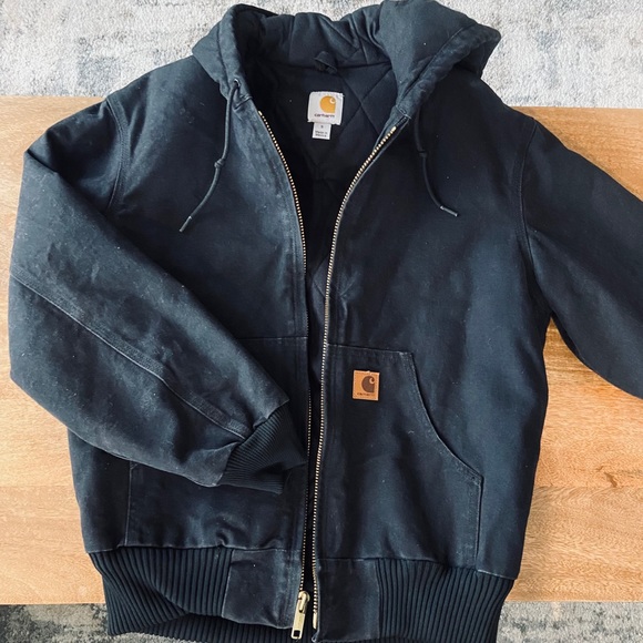 Never Worn Black Carhartt Jacket 